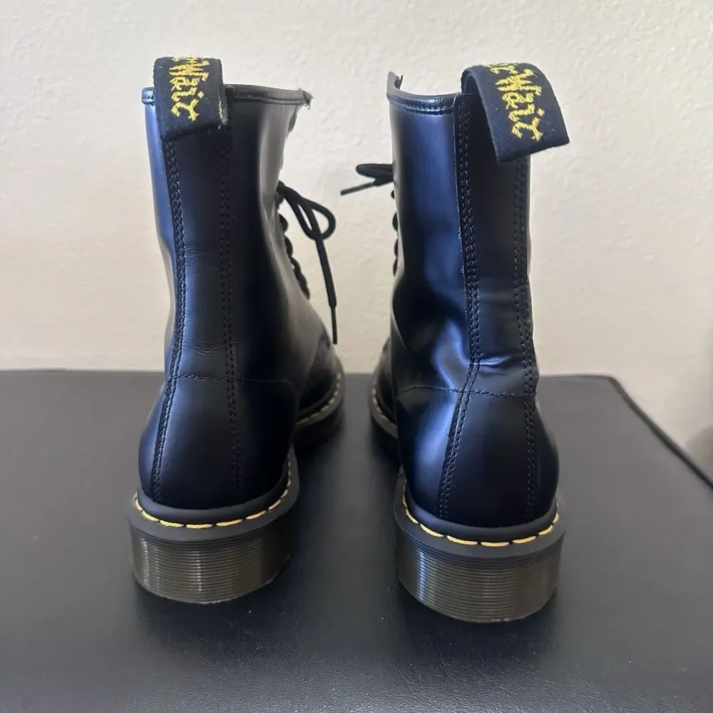 Dr. Martens combat ankle 10